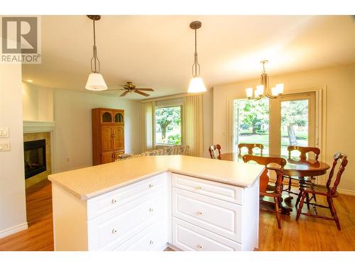 2365 Stillingfleet Road Unit# 327 Lot# 17, Kelowna, BC - Indoor Photo Showing Dining Room