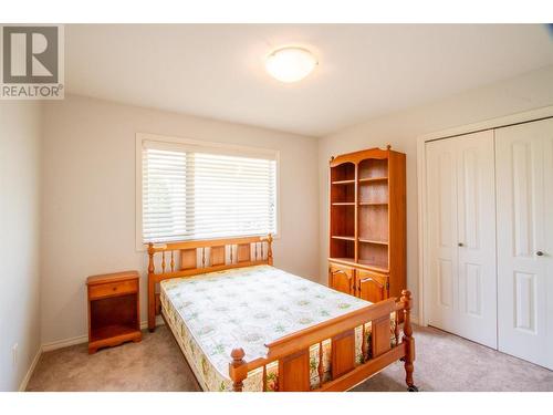 2365 Stillingfleet Road Unit# 327 Lot# 17, Kelowna, BC - Indoor Photo Showing Bedroom