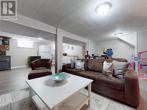 18 Ludstone Drive, Toronto, ON - Indoor Photo Showing Living Room