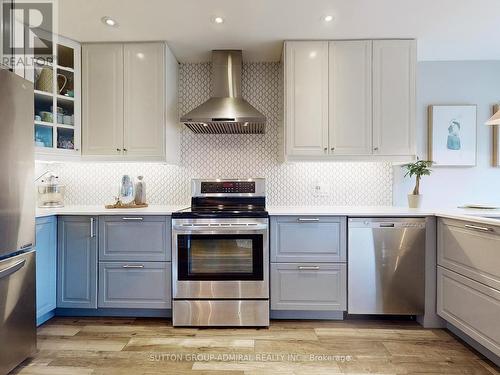 18 Ludstone Drive, Toronto, ON - Indoor Photo Showing Kitchen With Stainless Steel Kitchen With Upgraded Kitchen