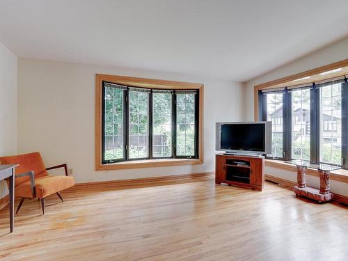 Salon - 29 Place Montmorency, Laval (Laval-Des-Rapides), QC - Indoor Photo Showing Living Room