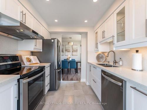 1609-1121 Steeles Ave W, Toronto, ON - Indoor Photo Showing Kitchen With Stainless Steel Kitchen With Double Sink