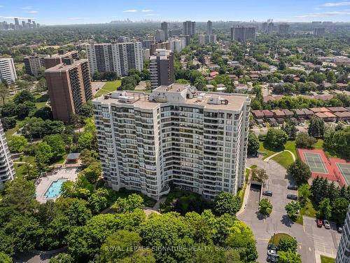 1609-1121 Steeles Ave W, Toronto, ON - Outdoor With View