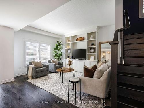 12 Fitzgerald St, Orangeville, ON - Indoor Photo Showing Living Room