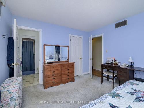 919 Guelph Rd, Centre Wellington, ON - Indoor Photo Showing Bedroom