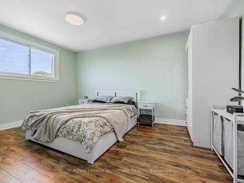 9-293 Limeridge Rd W, Hamilton, ON - Indoor Photo Showing Bedroom