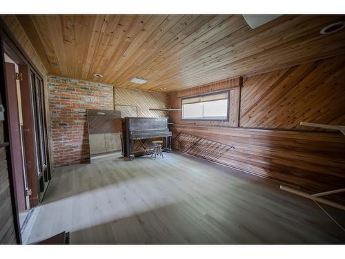 12 24Th Avenue S, Cranbrook, BC - Indoor Photo Showing Other Room