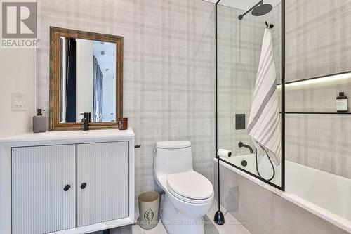 108 Stratford Crescent, Toronto, ON - Indoor Photo Showing Bathroom