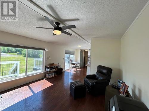 101 2454 Grants Frontage Road, Vanderhoof, BC - Indoor Photo Showing Living Room