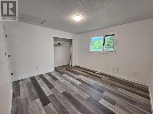 219 Cottonwood Crescent, Tumbler Ridge, BC - Indoor Photo Showing Bathroom