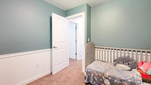 24 5352 Vedder Road, Chilliwack, BC - Indoor Photo Showing Bedroom