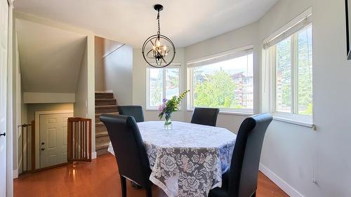 24 5352 Vedder Road, Chilliwack, BC - Indoor Photo Showing Dining Room