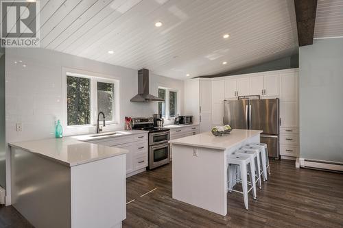 7893 Loyola Crescent, Prince George, BC - Indoor Photo Showing Kitchen With Upgraded Kitchen