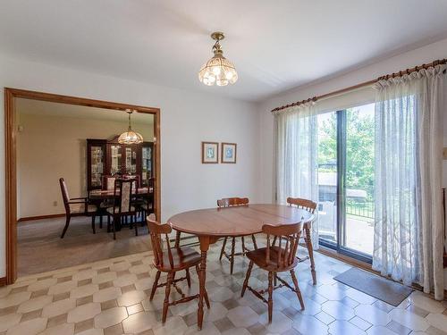 Coin-repas - 8455 Av. San-Francisco, Brossard, QC - Indoor Photo Showing Dining Room