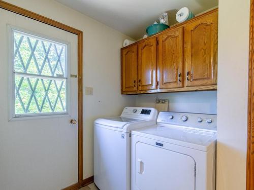 Laundry room - 8455 Av. San-Francisco, Brossard, QC - Indoor Photo Showing Laundry Room