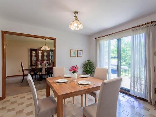 Coin-repas - 8455 Av. San-Francisco, Brossard, QC - Indoor Photo Showing Dining Room