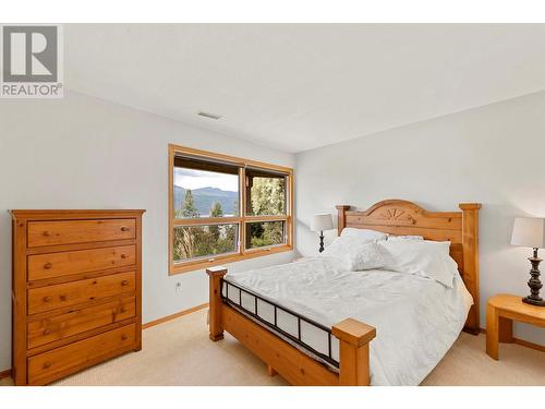 13757 Lakepine Road, Lake Country, BC - Indoor Photo Showing Bedroom