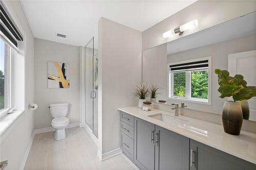 133 Blackbird Way, Hamilton, ON - Indoor Photo Showing Bathroom