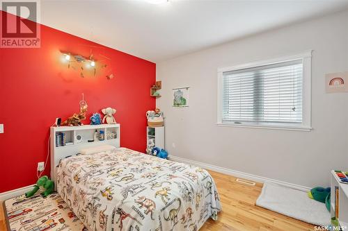 406 Wilkins Crescent, Saskatoon, SK - Indoor Photo Showing Bedroom