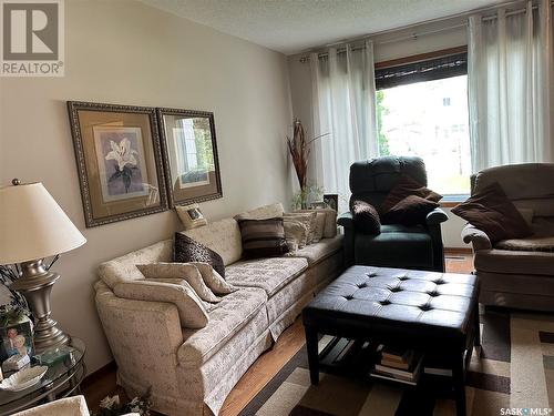 611 6Th Street, Humboldt, SK - Indoor Photo Showing Living Room