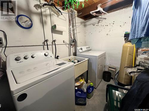 611 6Th Street, Humboldt, SK - Indoor Photo Showing Laundry Room