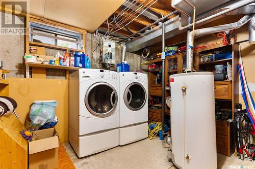 1054 Graham Road, Regina, SK - Indoor Photo Showing Laundry Room