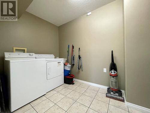 11001 13 Street Unit# 203, Dawson Creek, BC - Indoor Photo Showing Laundry Room