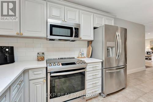 308 Lexington Road, Waterloo, ON - Indoor Photo Showing Kitchen