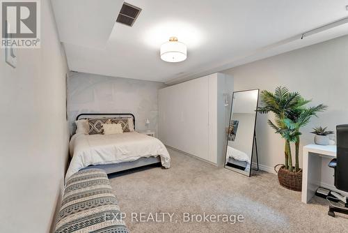 308 Lexington Road, Waterloo, ON - Indoor Photo Showing Bedroom