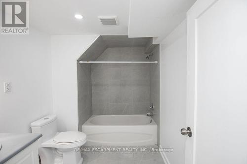 771 Rennie Street, Hamilton, ON - Indoor Photo Showing Bathroom