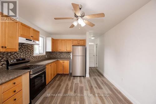 771 Rennie Street, Hamilton, ON - Indoor Photo Showing Kitchen