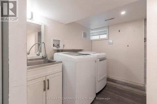 200 Tragina Avenue N, Hamilton, ON - Indoor Photo Showing Laundry Room