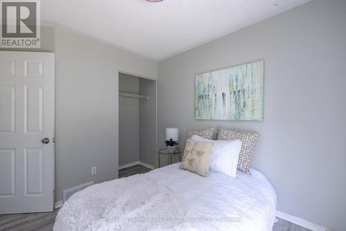 358 Fleming Drive, London, ON - Indoor Photo Showing Bedroom