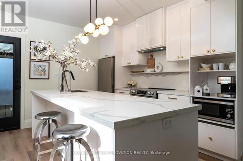 163 Grand River Avenue, Brantford, ON - Indoor Photo Showing Kitchen