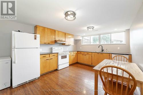 14 Ellingwood Avenue, Hamilton, ON - Indoor Photo Showing Kitchen