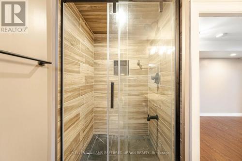 14 Ellingwood Avenue, Hamilton, ON - Indoor Photo Showing Bathroom
