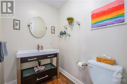 Powder Room - 4120 Riverside Drive Unit#K, Ottawa, ON - Indoor Photo Showing Bathroom