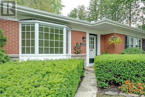 2351 First Street, Burlington, ON - Outdoor