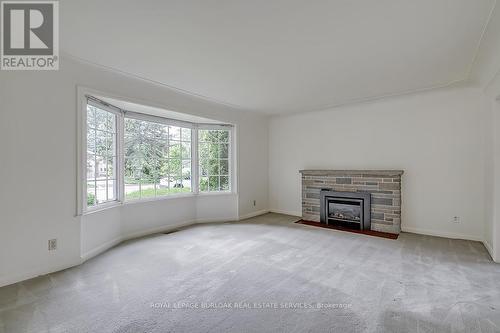 2351 First Street, Burlington, ON - Indoor Photo Showing Living Room With Fireplace
