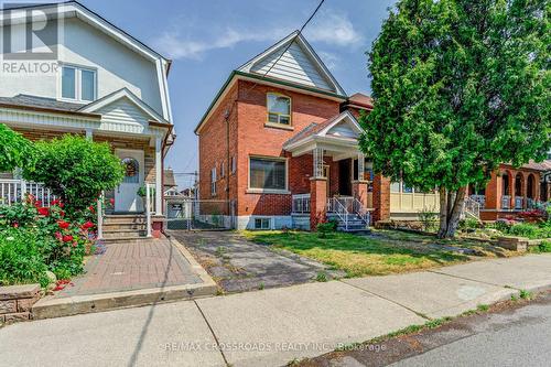 216 Livingstone Avenue, Toronto, ON - Outdoor With Facade