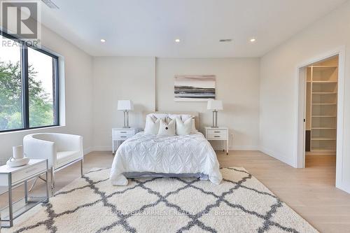 1459 Petrie Way, Mississauga, ON - Indoor Photo Showing Bedroom