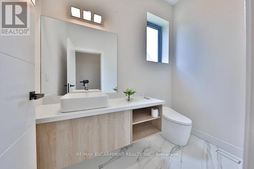 1459 Petrie Way, Mississauga, ON - Indoor Photo Showing Bathroom