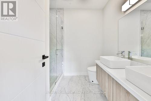 1459 Petrie Way, Mississauga, ON - Indoor Photo Showing Bathroom