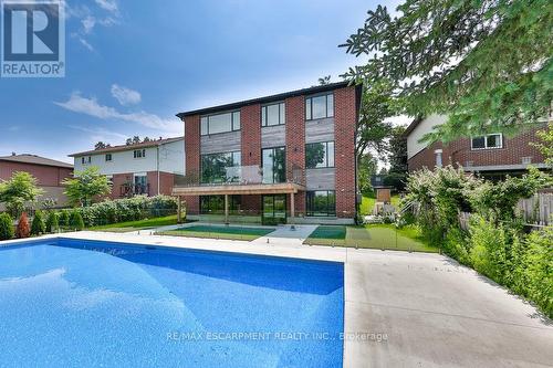 1459 Petrie Way, Mississauga, ON - Outdoor With In Ground Pool