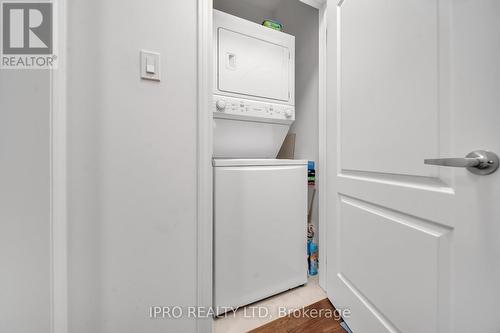 1 - 62 Preston Meadow Avenue, Mississauga, ON -  Photo Showing Laundry Room