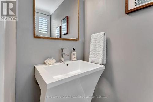 1161 Carol Street, Burlington, ON - Indoor Photo Showing Bathroom