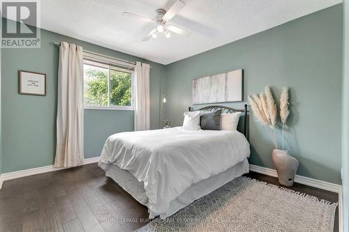 1161 Carol Street, Burlington, ON - Indoor Photo Showing Bedroom