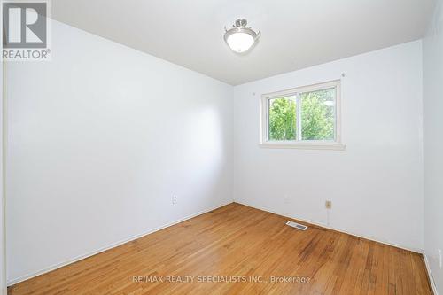 7333 Darcel Avenue, Mississauga, ON - Indoor Photo Showing Other Room