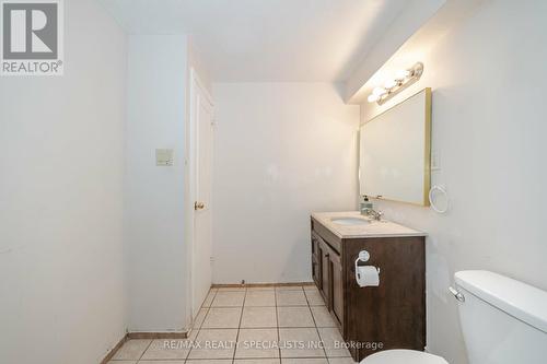 7333 Darcel Avenue, Mississauga, ON - Indoor Photo Showing Bathroom