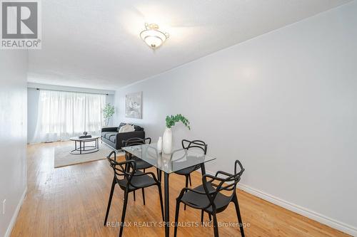 7333 Darcel Avenue, Mississauga, ON - Indoor Photo Showing Dining Room